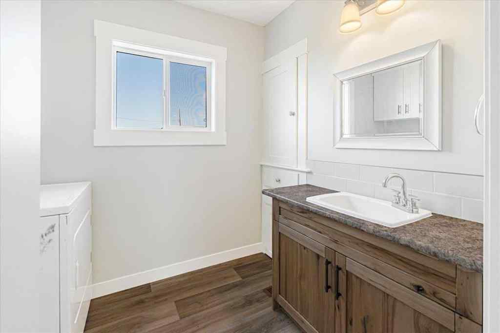 MLS® A2238687 - 204050 RR 245   in NONE Rural Vulcan County, Residential
