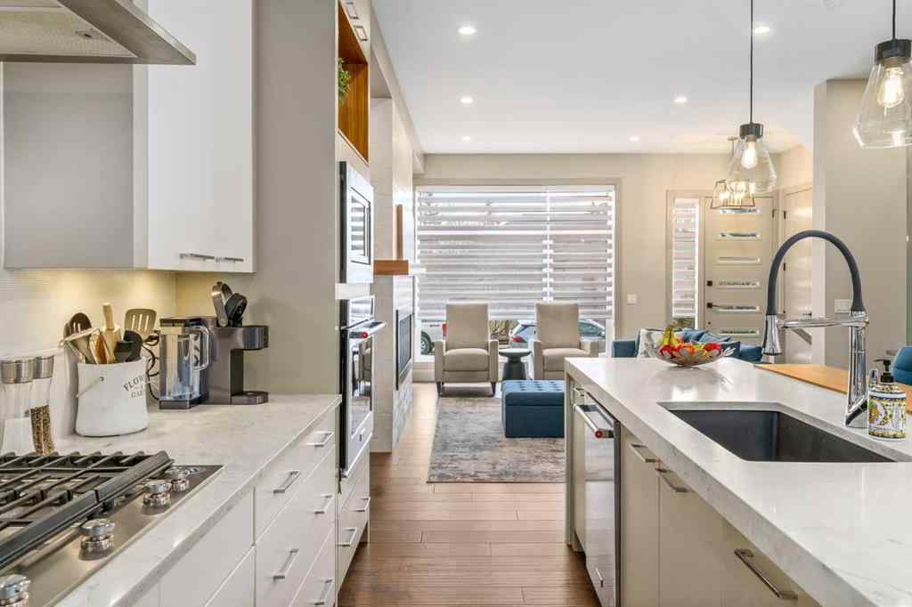 MLS® A2238704 - 3118 14 Avenue SW in Shaganappi Calgary, Residential