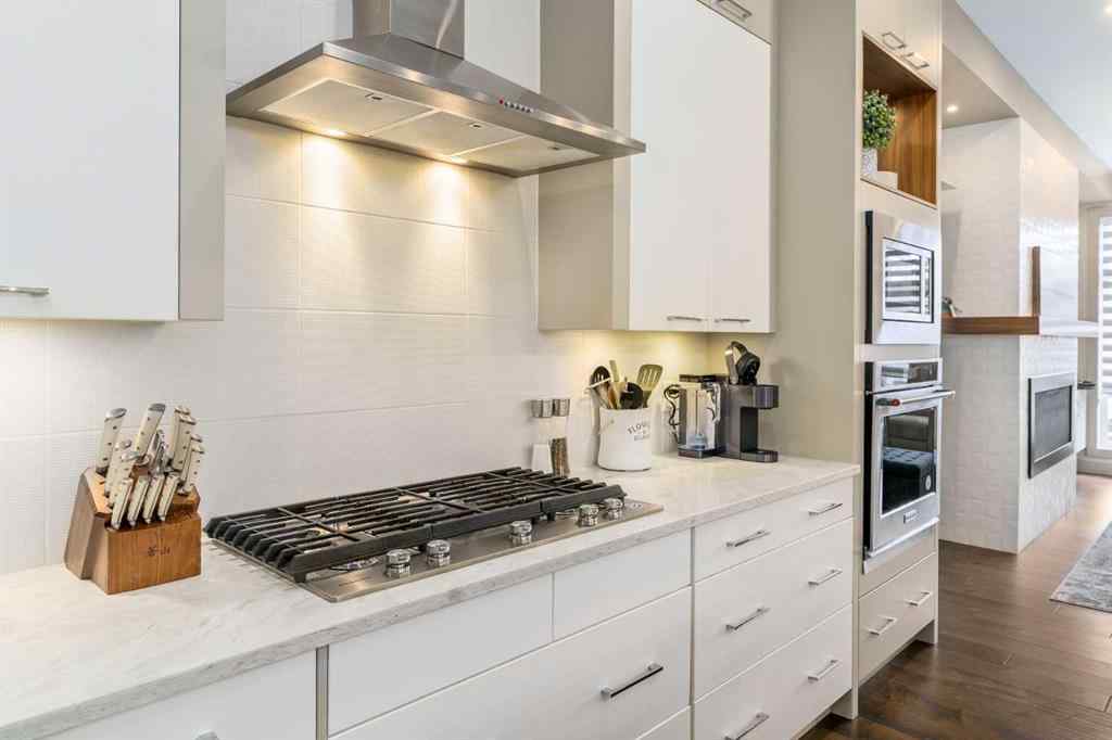 MLS® A2238704 - 3118 14 Avenue SW in Shaganappi Calgary, Residential