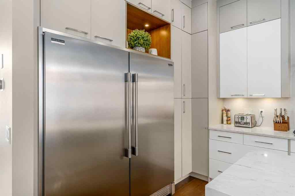 MLS® A2238704 - 3118 14 Avenue SW in Shaganappi Calgary, Residential