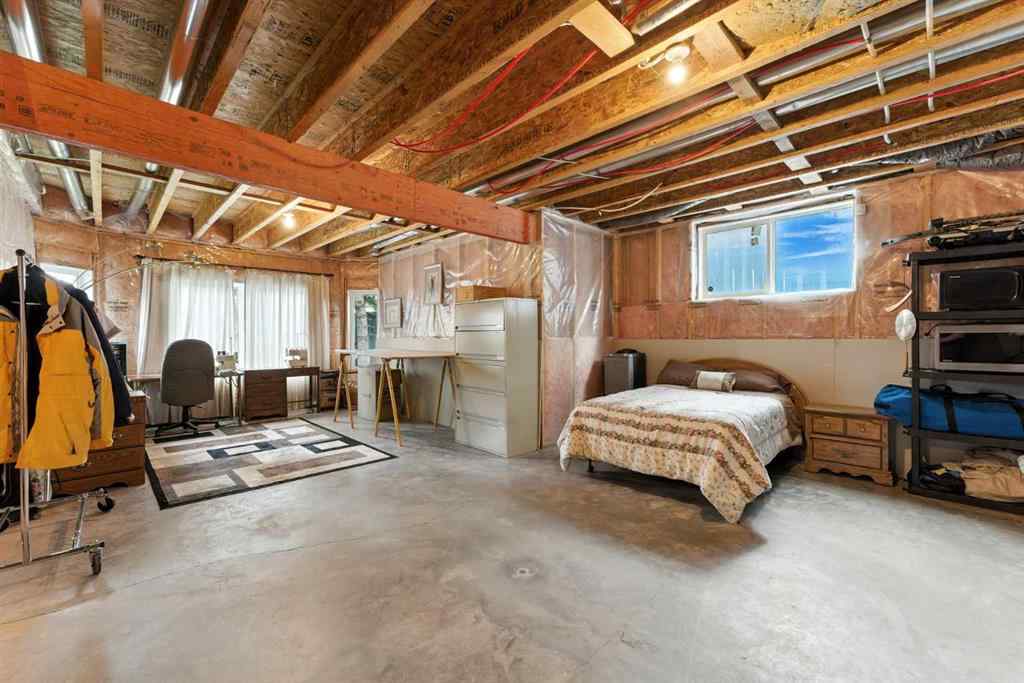 MLS® A2238712 - 136 Magenta Crescent  in Rainbow Falls Chestermere, Residential