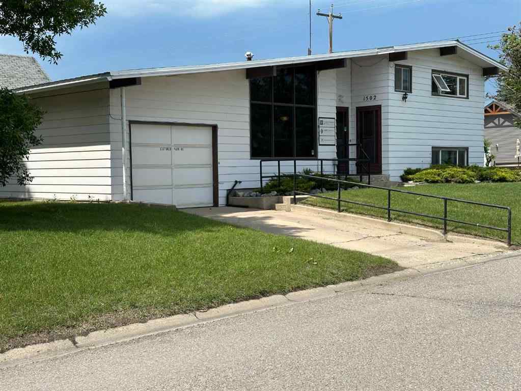 MLS® A2238758 - 1502 20 Avenue  in NONE Didsbury, Residential