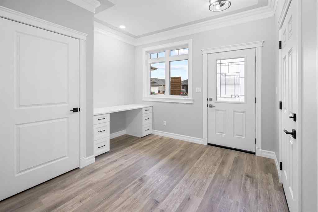 MLS® A2238765 - 3303 50A Street Close  in Creekview Camrose, Residential