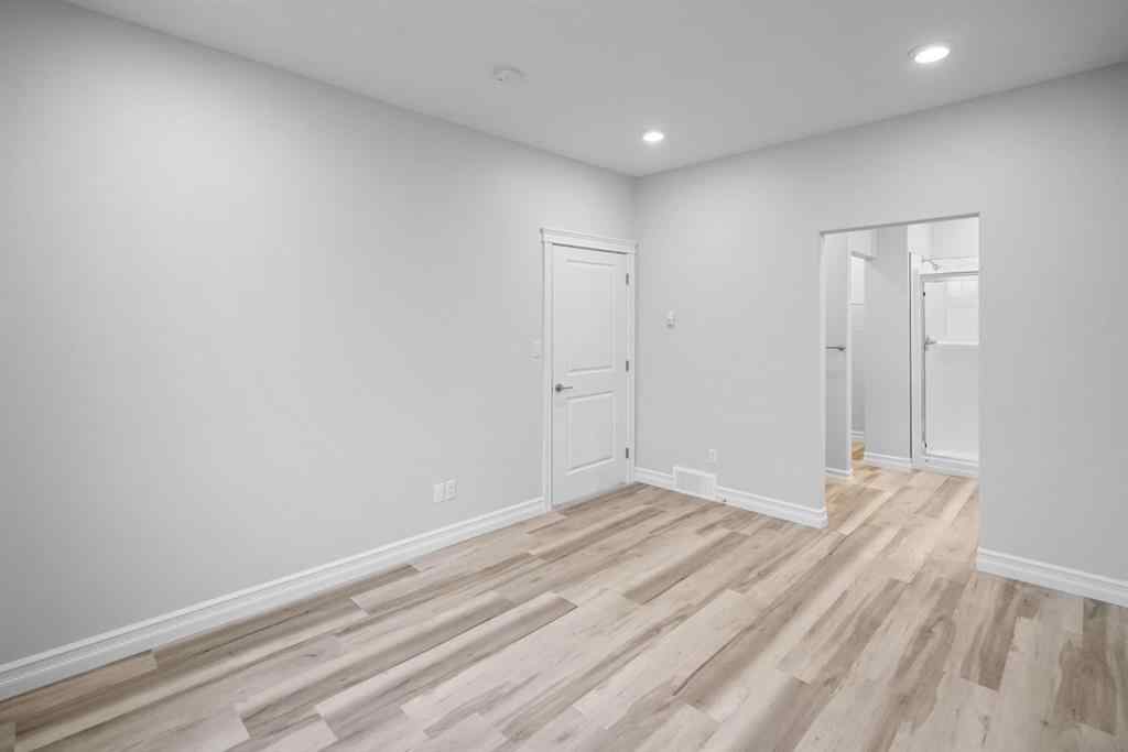 MLS® A2238765 - 3303 50A Street Close  in Creekview Camrose, Residential