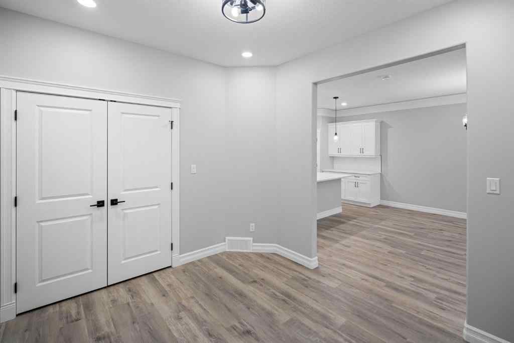 MLS® A2238765 - 3303 50A Street Close  in Creekview Camrose, Residential