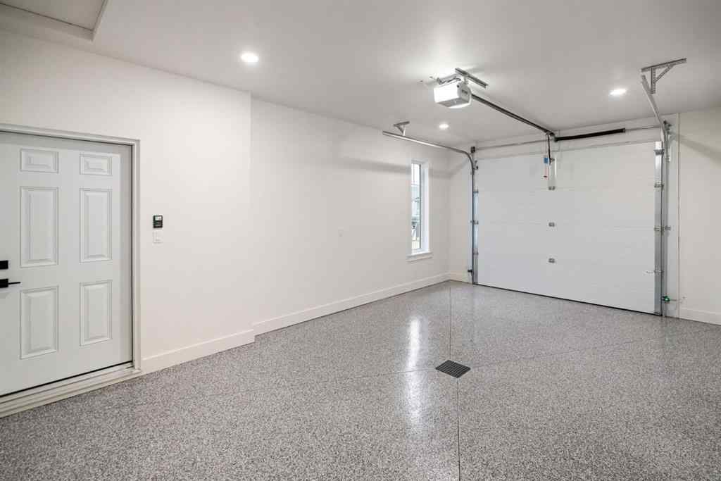 MLS® A2238765 - 3303 50A Street Close  in Creekview Camrose, Residential