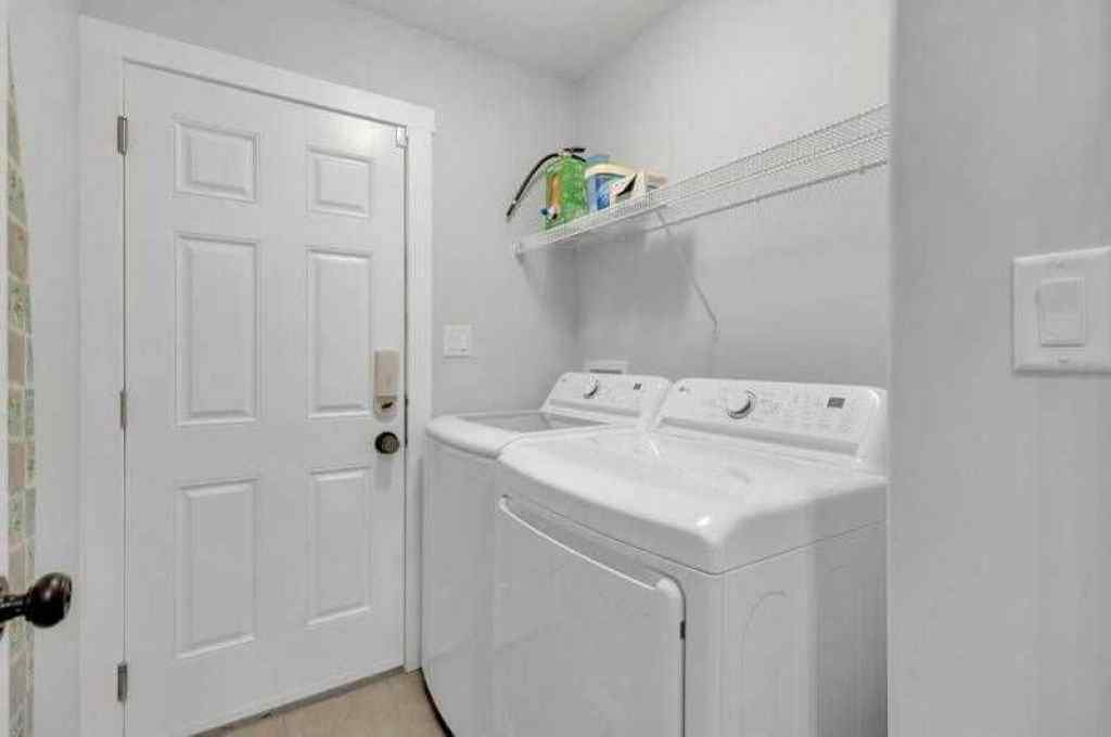 MLS® A2238785 - 3 Liberty Place  in Lakeway Landing Sylvan Lake, Residential