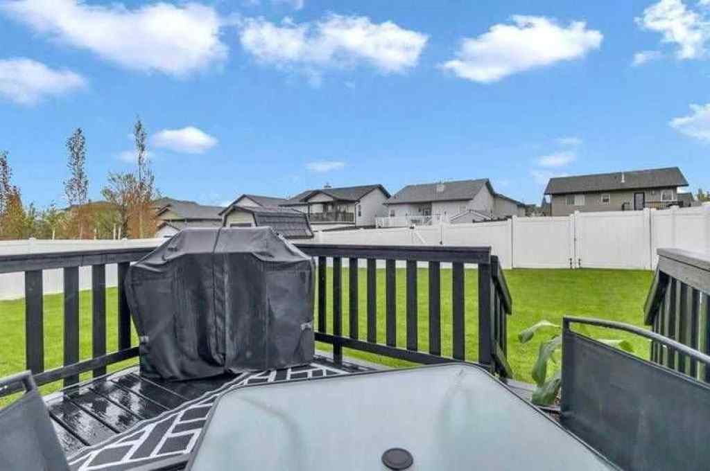 MLS® A2238785 - 3 Liberty Place  in Lakeway Landing Sylvan Lake, Residential