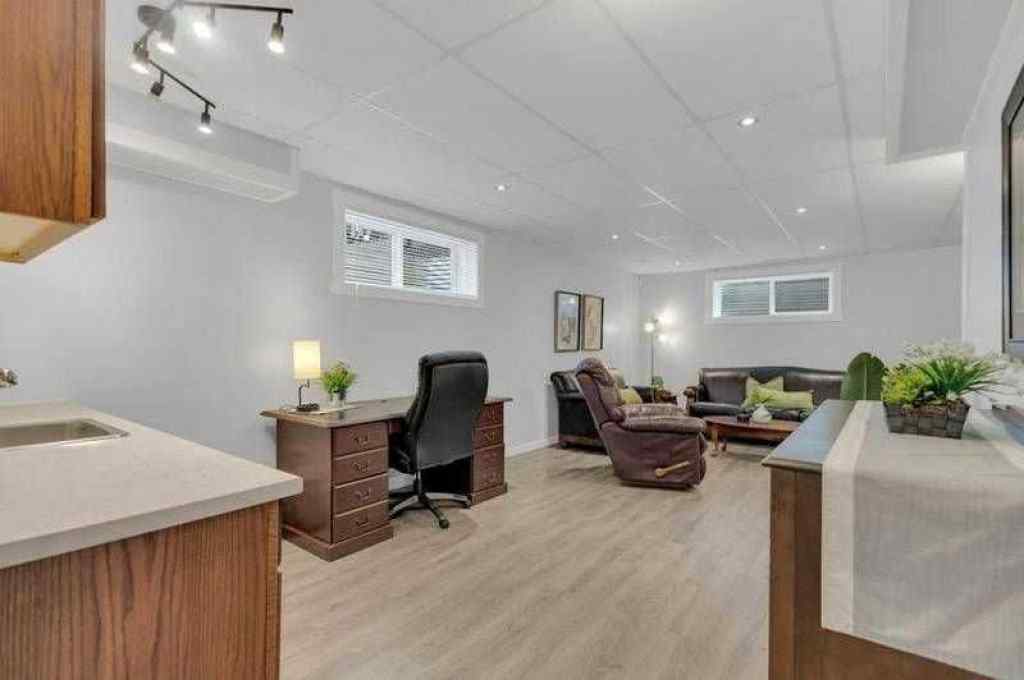 MLS® A2238785 - 3 Liberty Place  in Lakeway Landing Sylvan Lake, Residential