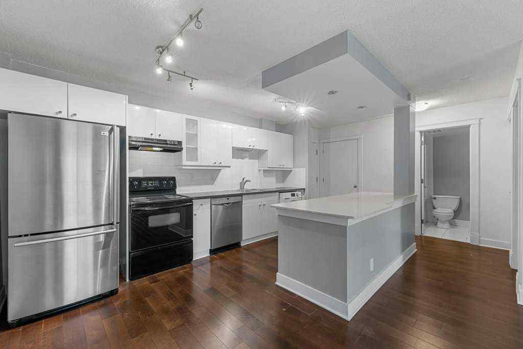 MLS® A2238786 - Unit #204 501 57 Avenue SW in Windsor Park Calgary, Residential