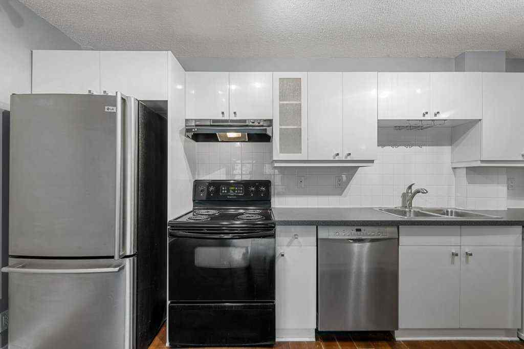 MLS® A2238786 - Unit #204 501 57 Avenue SW in Windsor Park Calgary, Residential