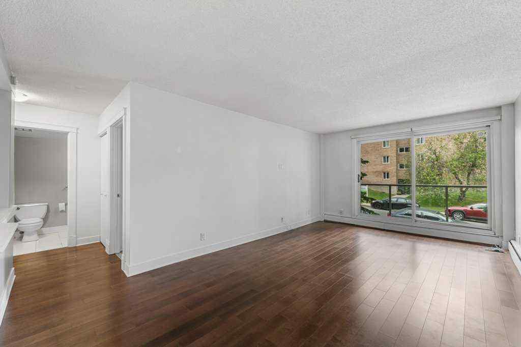 MLS® A2238786 - Unit #204 501 57 Avenue SW in Windsor Park Calgary, Residential