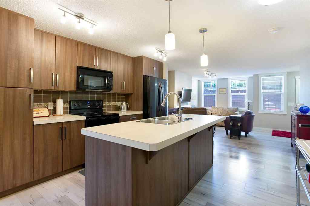 MLS® A2238801 - 416 Mckenzie Towne Close SE in McKenzie Towne Calgary, Residential