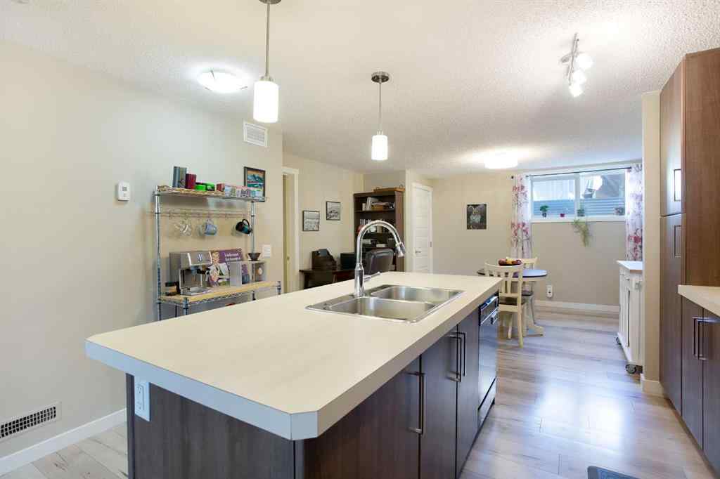 MLS® A2238801 - 416 Mckenzie Towne Close SE in McKenzie Towne Calgary, Residential