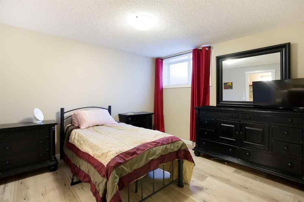 MLS® A2238801 - 416 Mckenzie Towne Close SE in McKenzie Towne Calgary, Residential