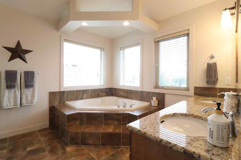 MLS® A2238830 - 22 Riverview Crescent W in Riverstone Lethbridge, Residential