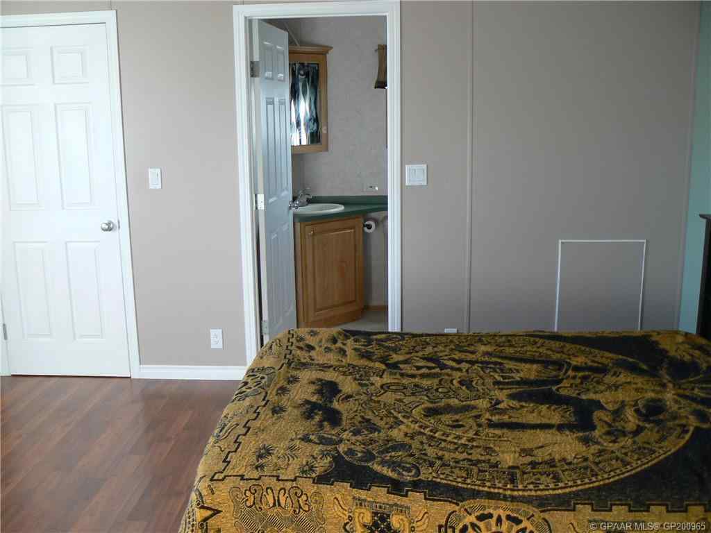 MLS® A2238831 - 5826 49 Street  in NONE High Prairie, Residential