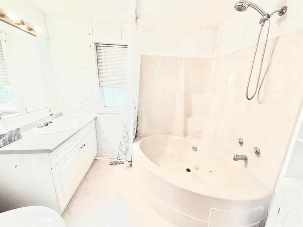 MLS® A2238845 - 712047 RR 54 NW 16-71-5 W6   in NONE Rural Grande Prairie No. 1, County of, Residential
