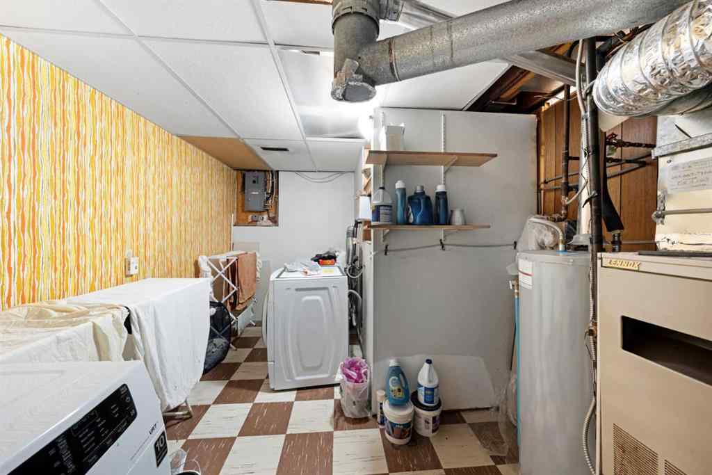 MLS® A2238851 - 5122 48 Street NW in Varsity Calgary, Residential