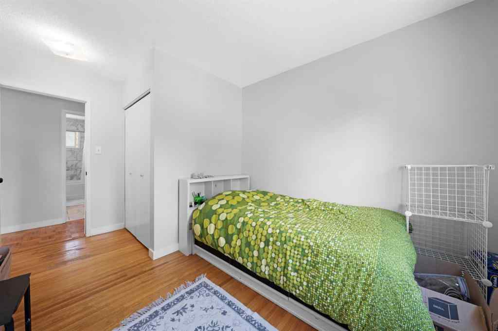 MLS® A2238851 - 5122 48 Street NW in Varsity Calgary, Residential