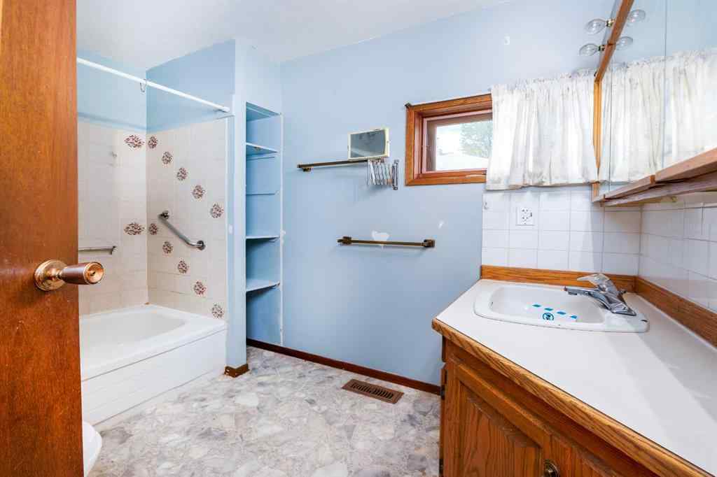MLS® A2238853 - 2108 Haviland Street  in NONE Donalda, Residential