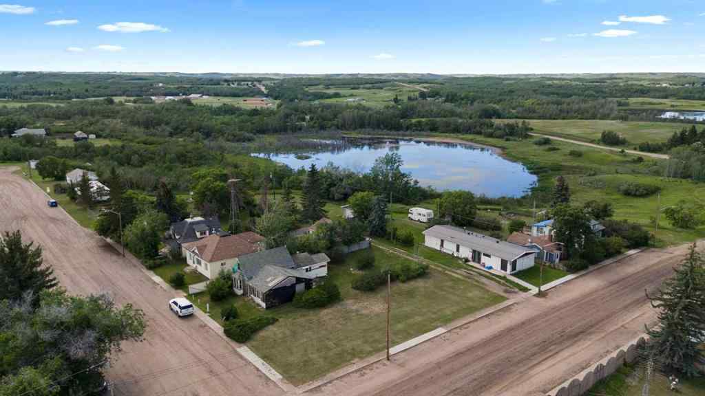 MLS® A2238869 - 4928 51 Street  in Hardisty Hardisty, Residential