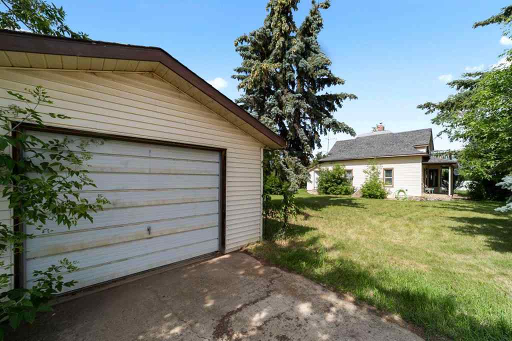 MLS® A2238869 - 4928 51 Street  in Hardisty Hardisty, Residential