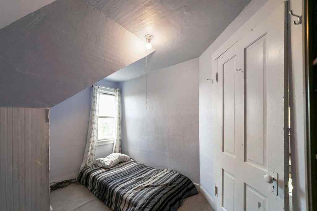 MLS® A2238869 - 4928 51 Street  in Hardisty Hardisty, Residential