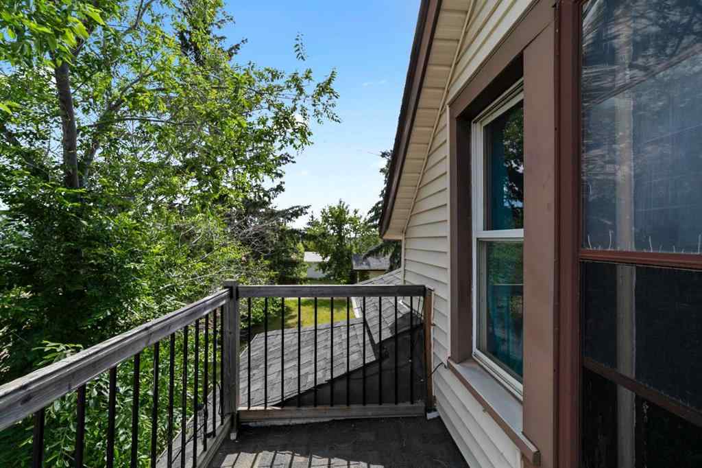 MLS® A2238869 - 4928 51 Street  in Hardisty Hardisty, Residential
