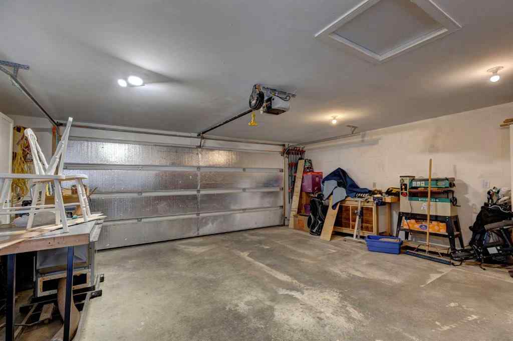MLS® A2238878 - 1410 26A Street SW in Shaganappi Calgary, Residential