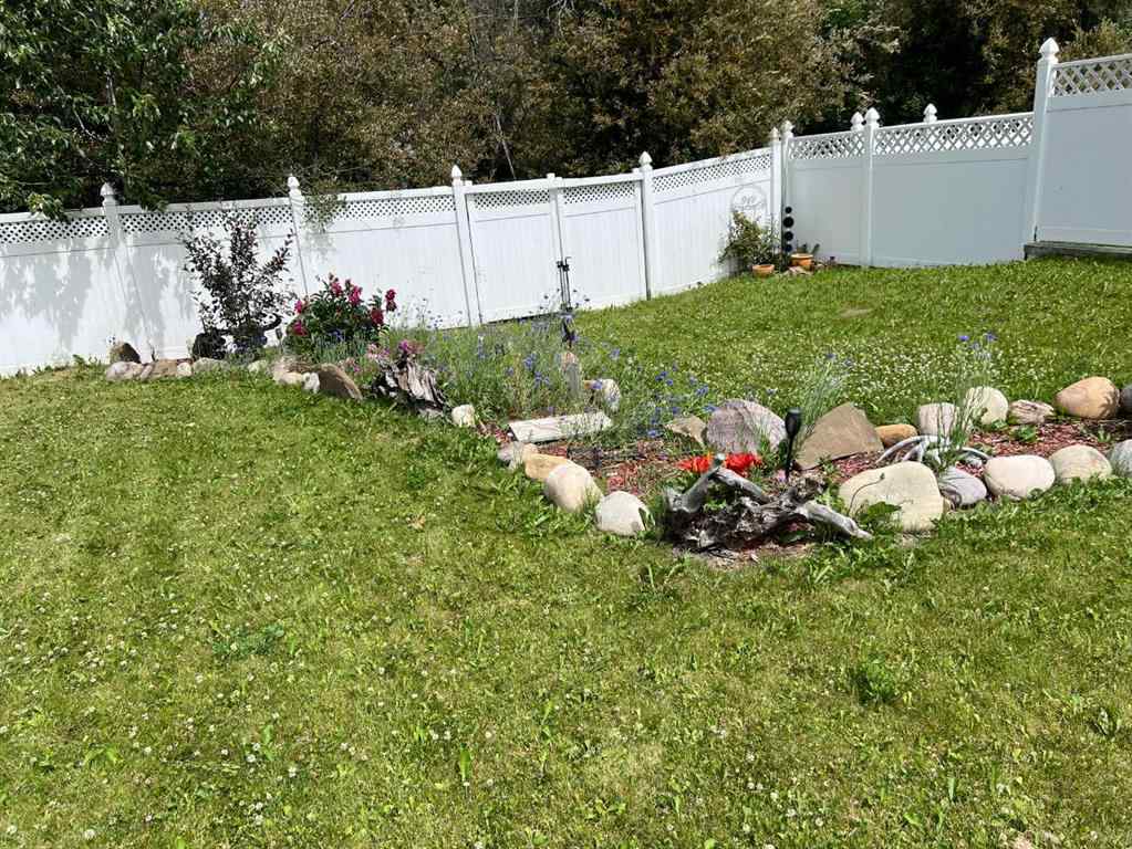 MLS® A2238886 - 302 8 Avenue  in NONE Fox Creek, Residential