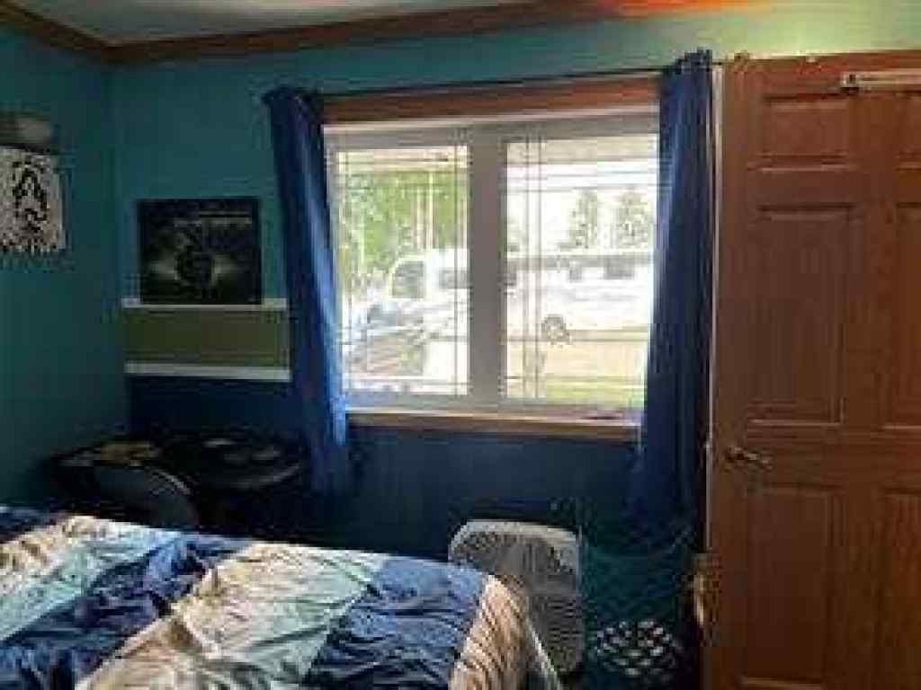 MLS® A2238886 - 302 8 Avenue  in NONE Fox Creek, Residential