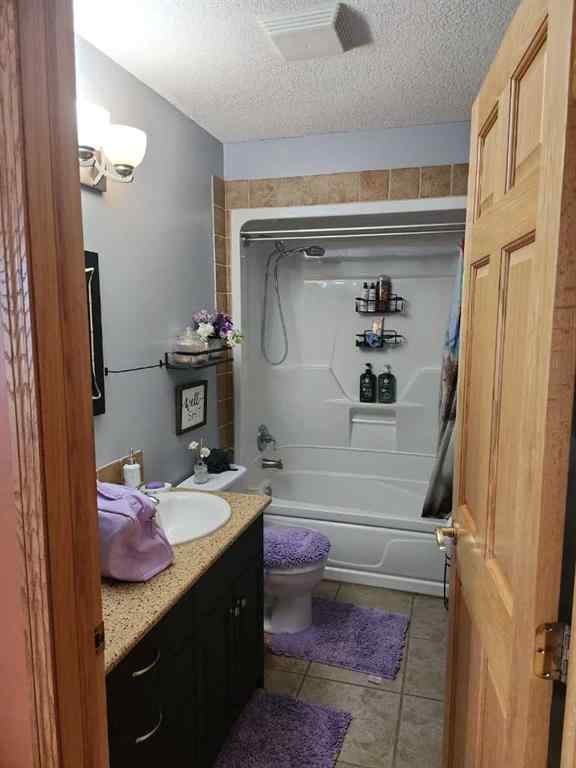 MLS® A2238886 - 302 8 Avenue  in NONE Fox Creek, Residential