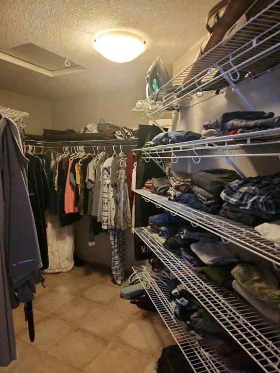 MLS® A2238886 - 302 8 Avenue  in NONE Fox Creek, Residential