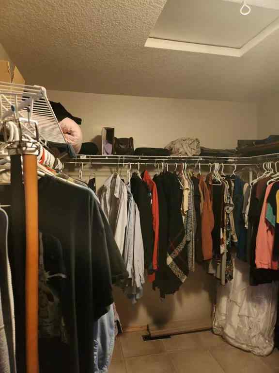 MLS® A2238886 - 302 8 Avenue  in NONE Fox Creek, Residential