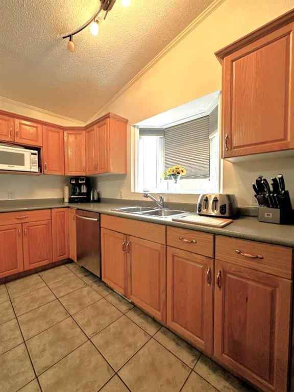 MLS® A2238893 - 4624 51 Street  in NONE Rycroft, Residential