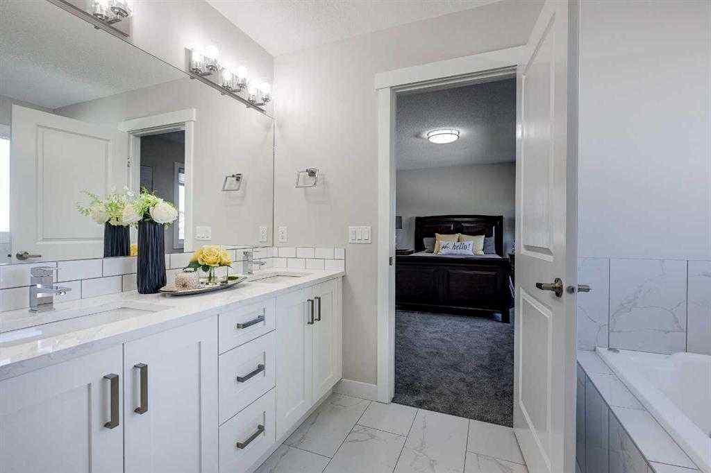 MLS® A2238925 - 4231 63 Avenue  in Bella Vista Innisfail, Residential