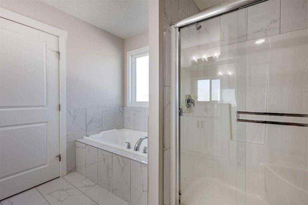 MLS® A2238925 - 4231 63 Avenue  in Bella Vista Innisfail, Residential