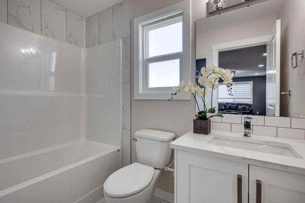 MLS® A2238925 - 4231 63 Avenue  in Bella Vista Innisfail, Residential