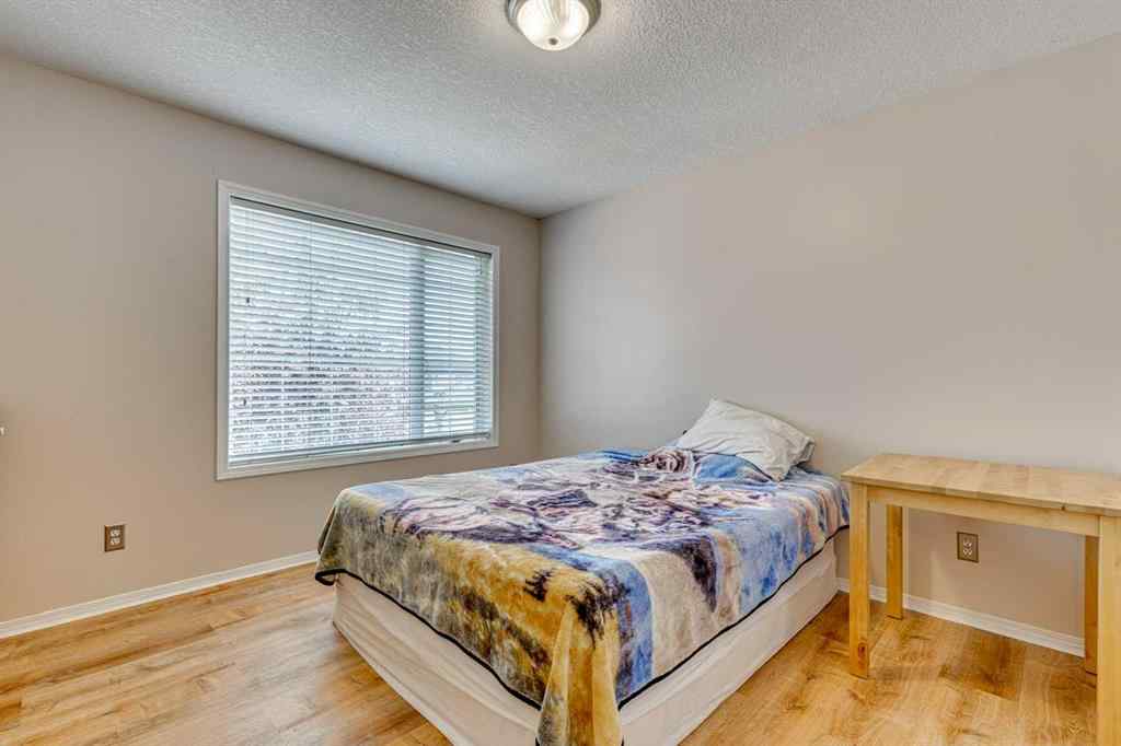 MLS® A2238928 - 214 Springmere Close  in Westmere Chestermere, Residential