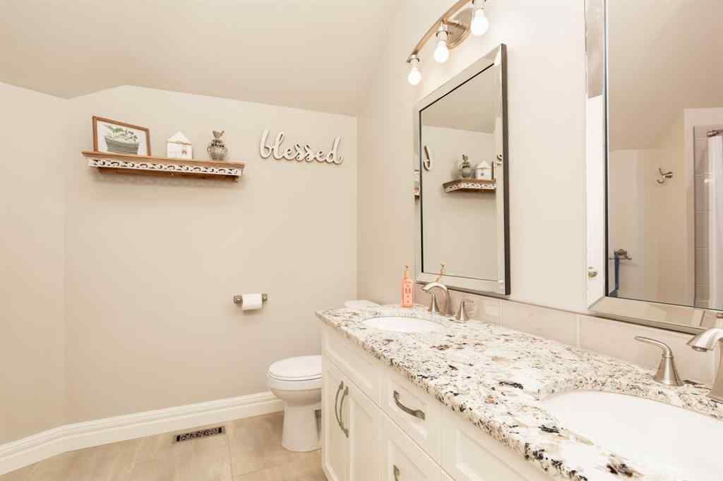 MLS® A2238937 - 1 Edgemoor Way W in NONE Lethbridge, Residential