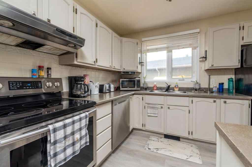 MLS® A2238939 - 3106 46 Avenue  in Aurora Lloydminster, Residential