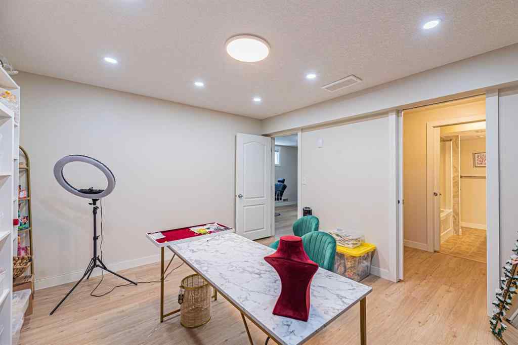 MLS® A2238941 - 603 Panora Way NW in Panorama Hills Calgary, Residential