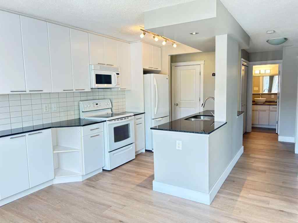 MLS® A2238957 - Unit #207 501 57 Avenue SW in Windsor Park Calgary, Residential