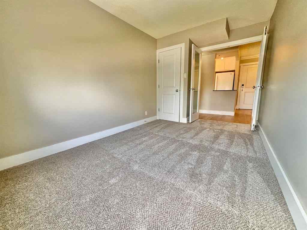 MLS® A2238957 - Unit #207 501 57 Avenue SW in Windsor Park Calgary, Residential