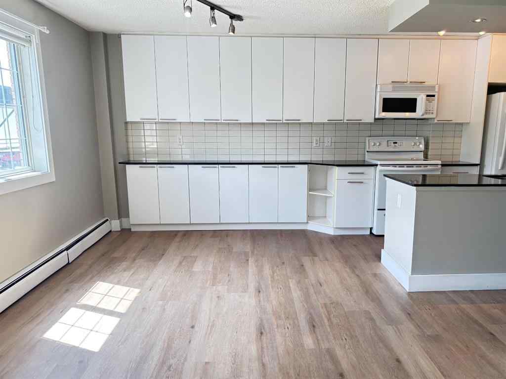MLS® A2238957 - Unit #207 501 57 Avenue SW in Windsor Park Calgary, Residential