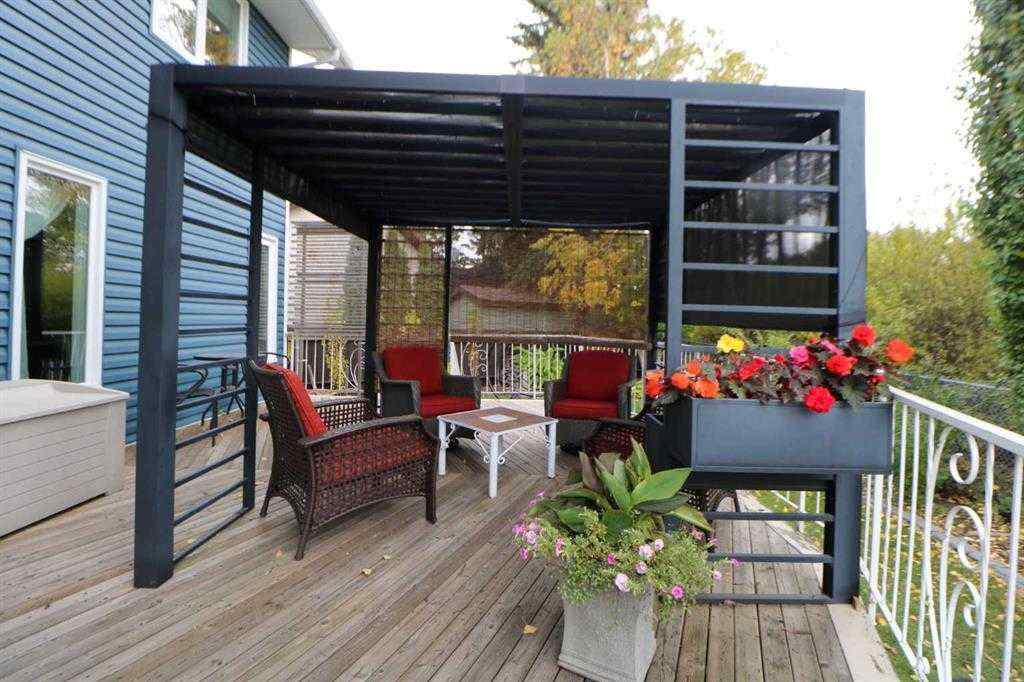 MLS® A2238974 - 5420 58A Street Crescent  in Fairway Heights Lacombe, Residential