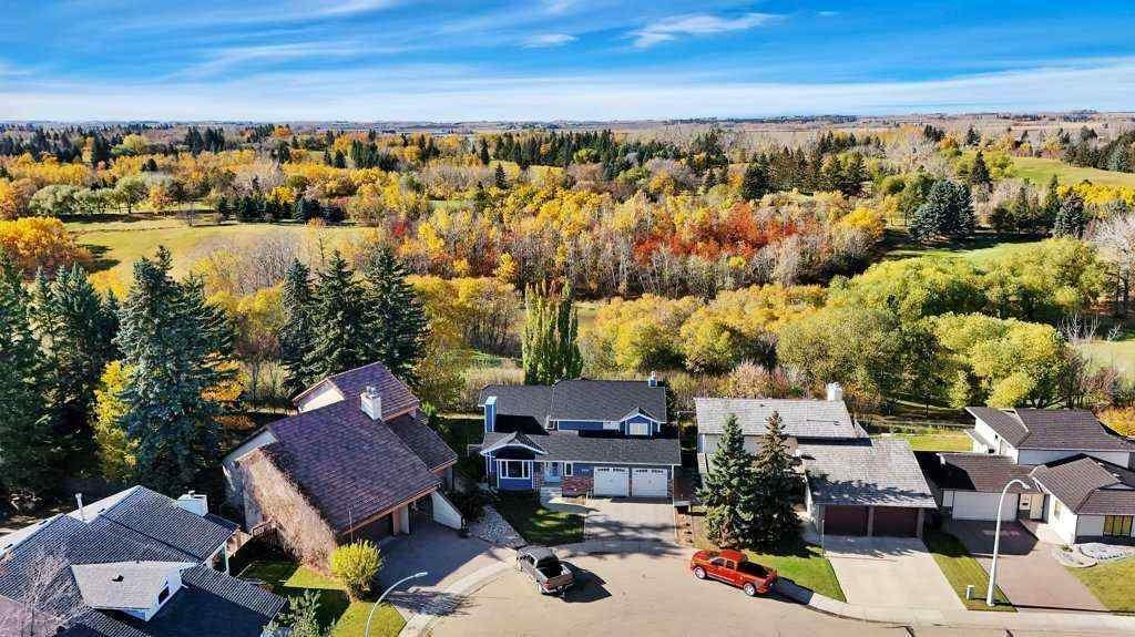 MLS® A2238974 - 5420 58A Street Crescent  in Fairway Heights Lacombe, Residential