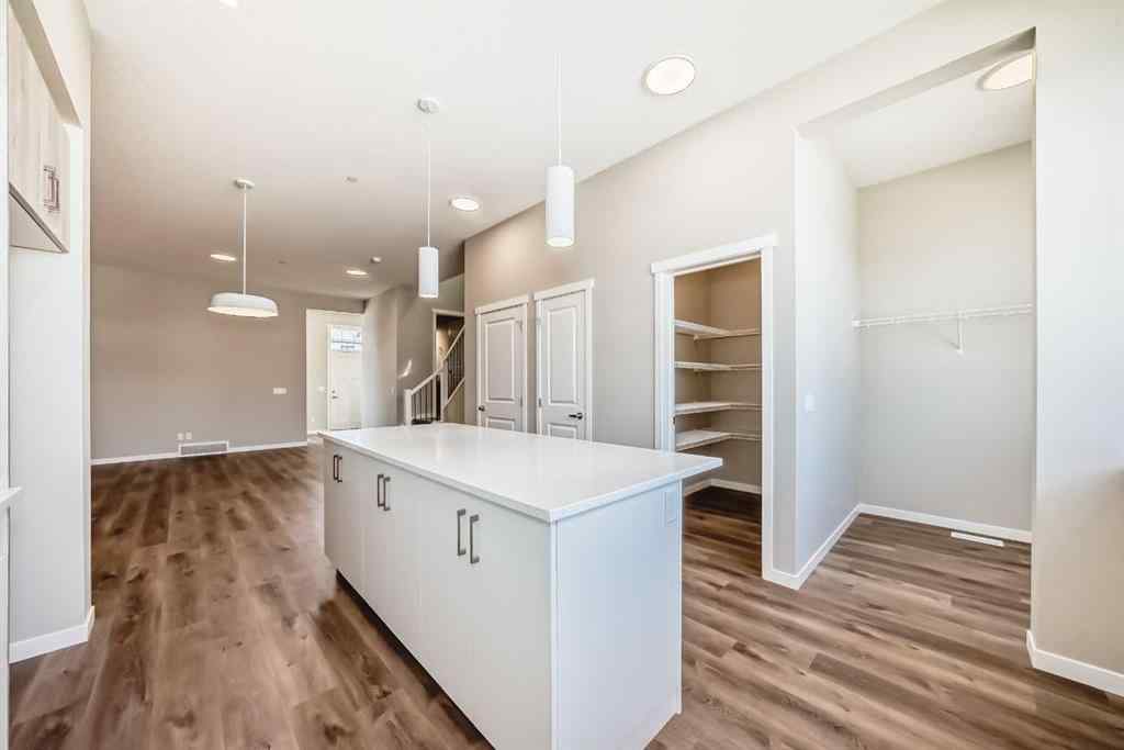 MLS® A2238995 - 385 Hotchkiss Drive SE in Hotchkiss Calgary, Residential