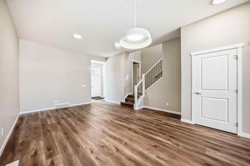 MLS® A2238995 - 385 Hotchkiss Drive SE in Hotchkiss Calgary, Residential